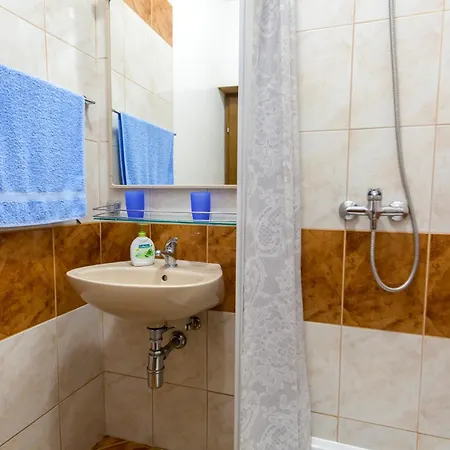 Apartman With Parking Space Njivice, Krk - 20548 *