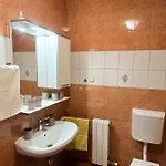 Lejlighed With Parking Space Njivice, Krk - 20548 Njivice
