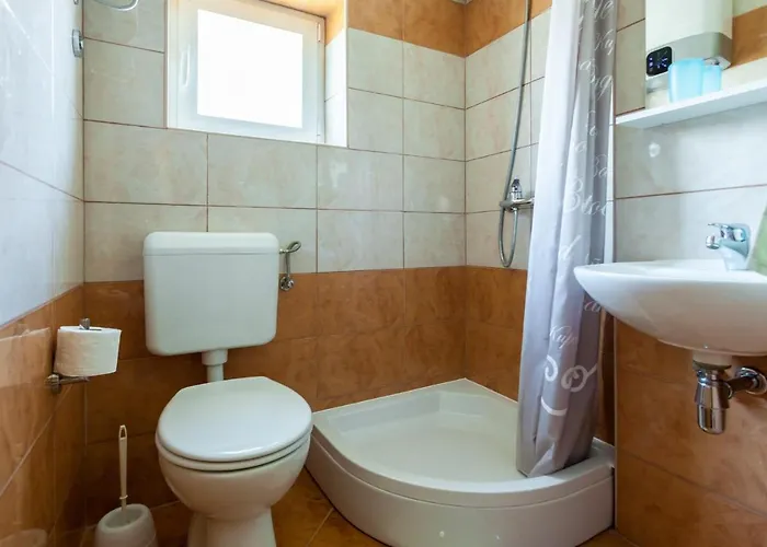 With Parking Space Njivice, Krk - 20548 * نجيفيش